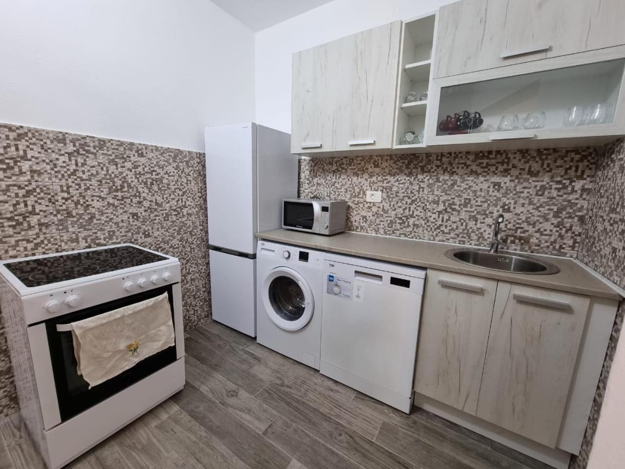 Apartments Vukmarkovic Sutomore Ngoại thất bức ảnh