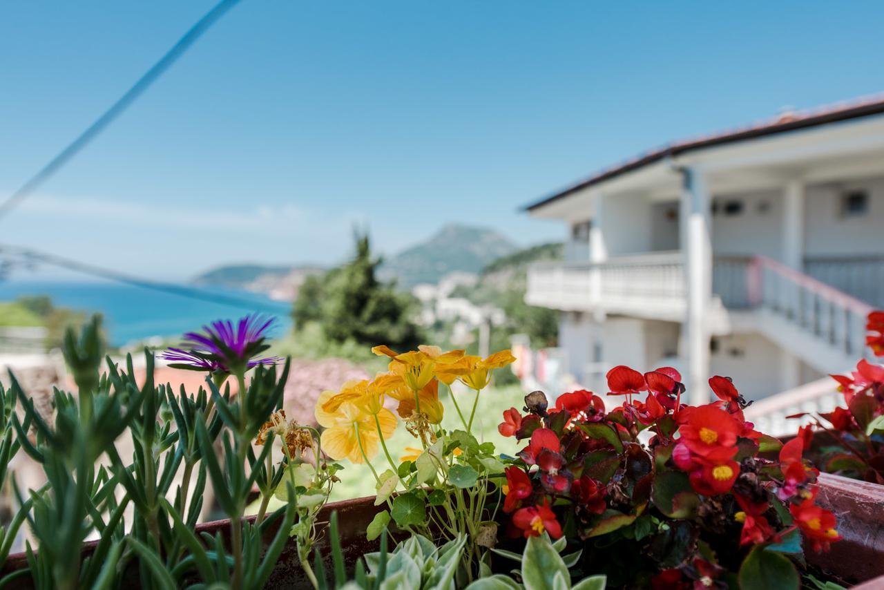 Apartments Vukmarkovic Sutomore Ngoại thất bức ảnh